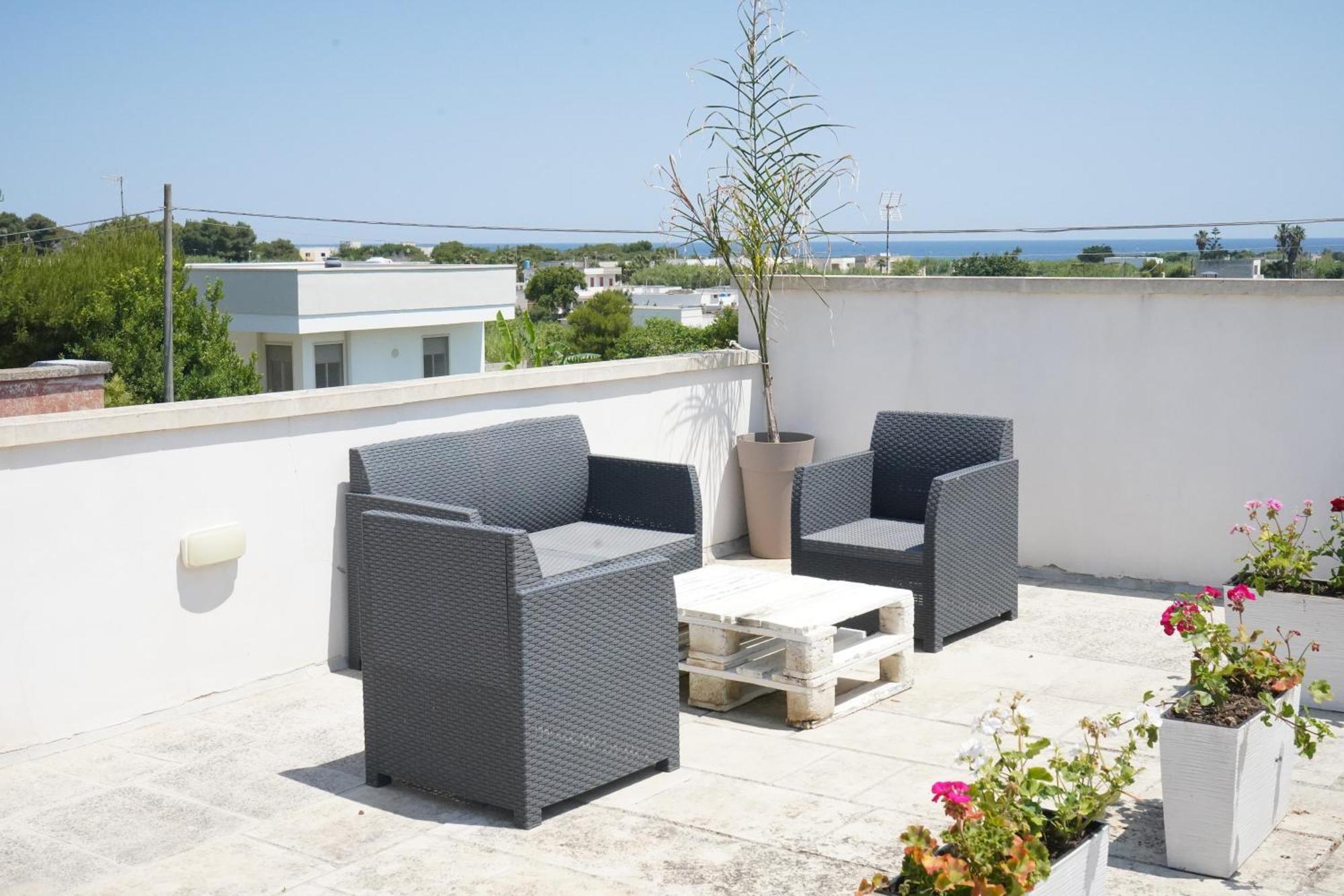 Villa Leonardo San Foca - Room, Pool & Restaurant Екстер'єр фото