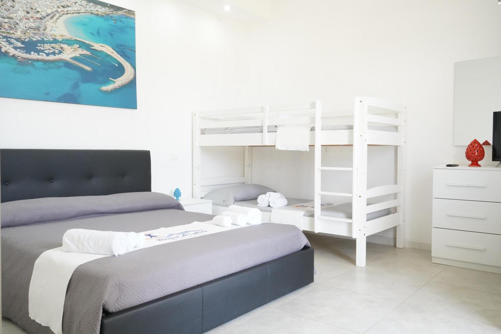 Villa Leonardo San Foca - Room, Pool & Restaurant Екстер'єр фото