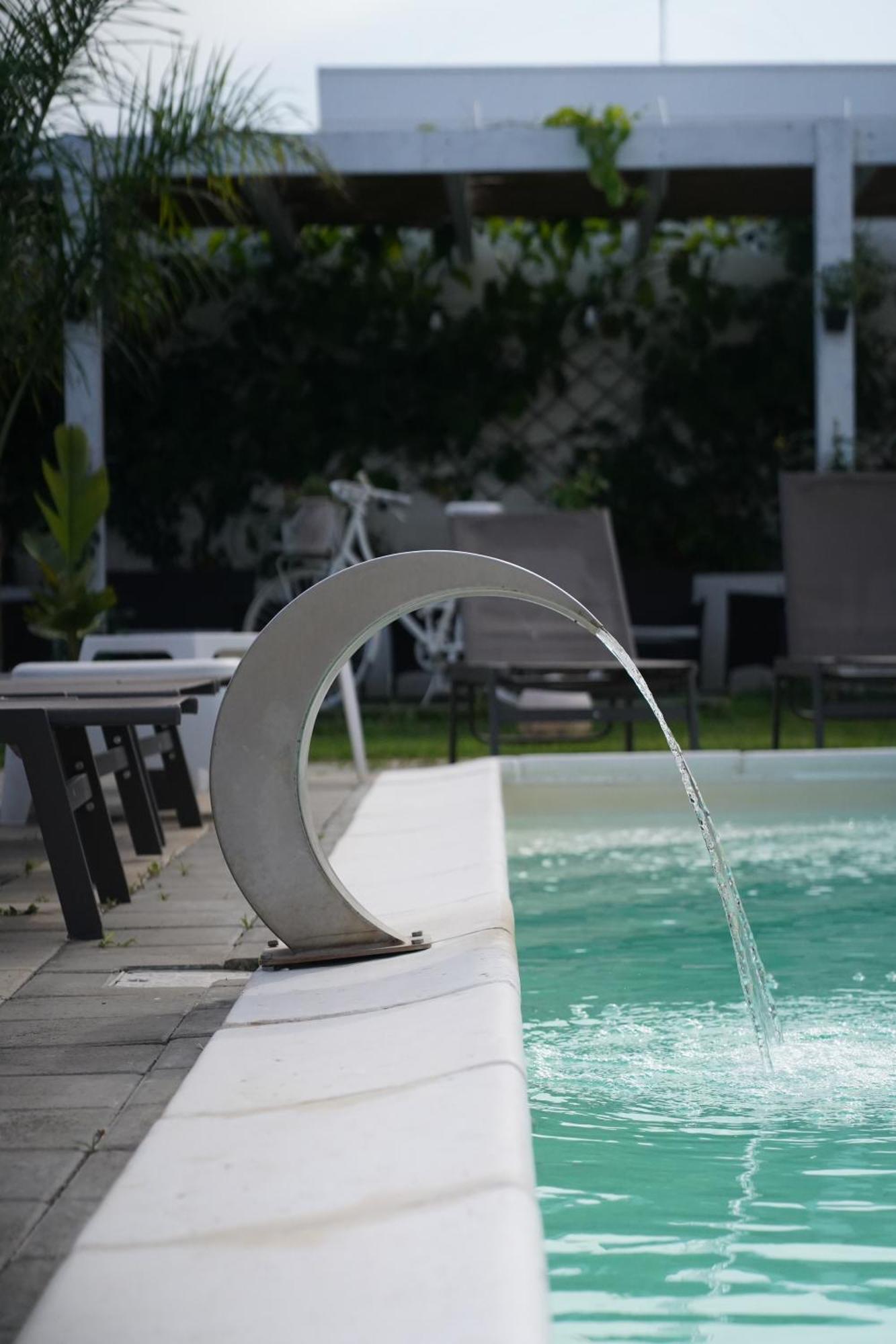Villa Leonardo San Foca - Room, Pool & Restaurant Екстер'єр фото
